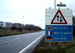 Road sign in Kent placed on right-hand side of the road